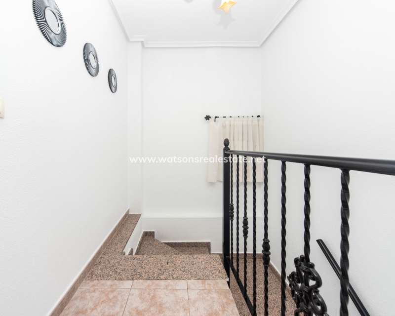 Resale - Semi-Detached - Urb. La Marina