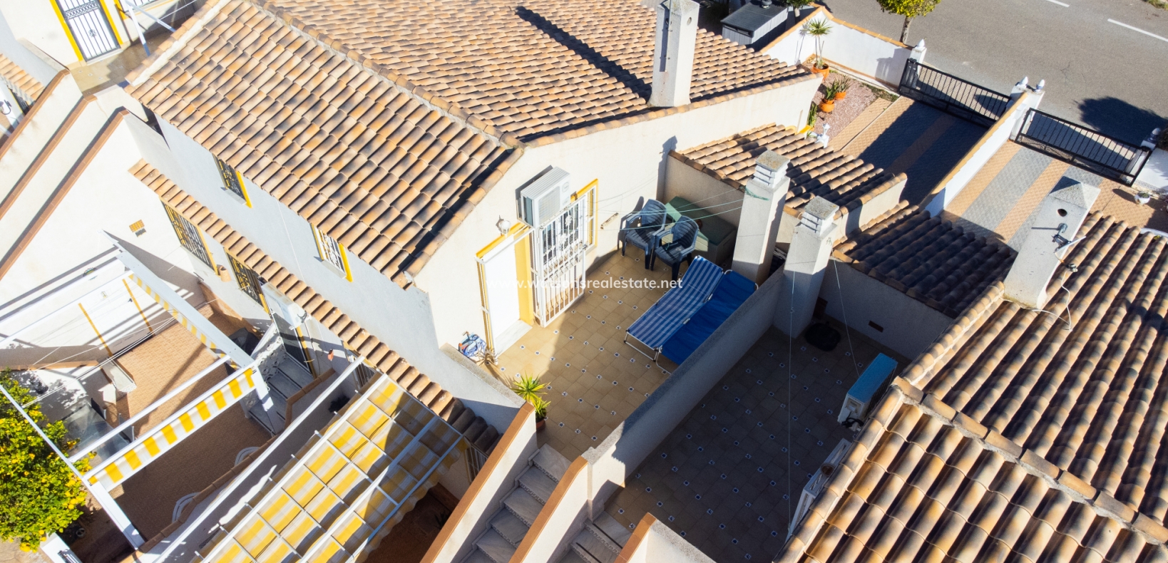 Resale - Semi-Detached - Urb. La Marina