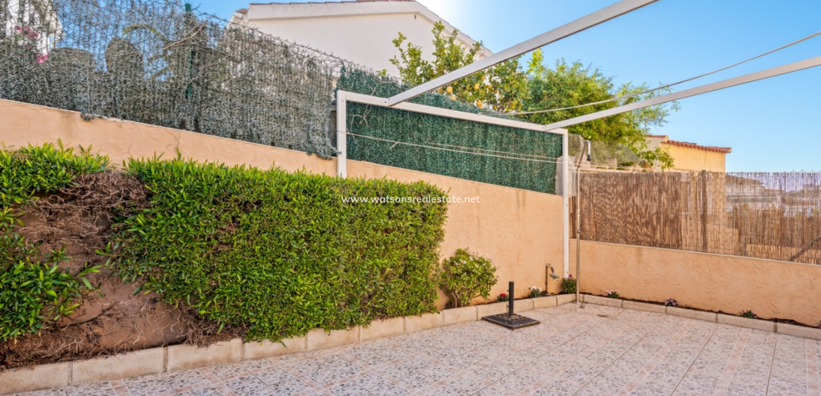 Resale - Semi-Detached - Urb. La Marina