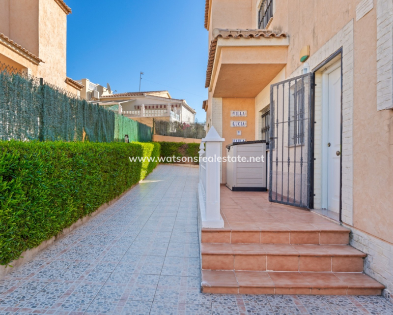 Resale - Semi-Detached - Urb. La Marina