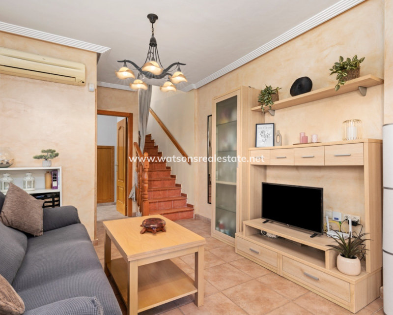 Resale - Semi-Detached - Urb. La Marina