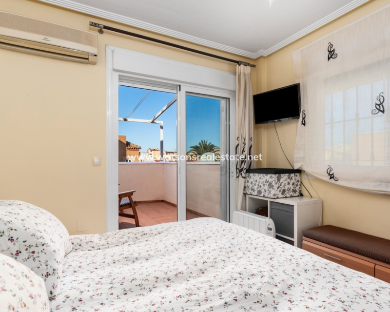 Resale - Semi-Detached - Urb. La Marina