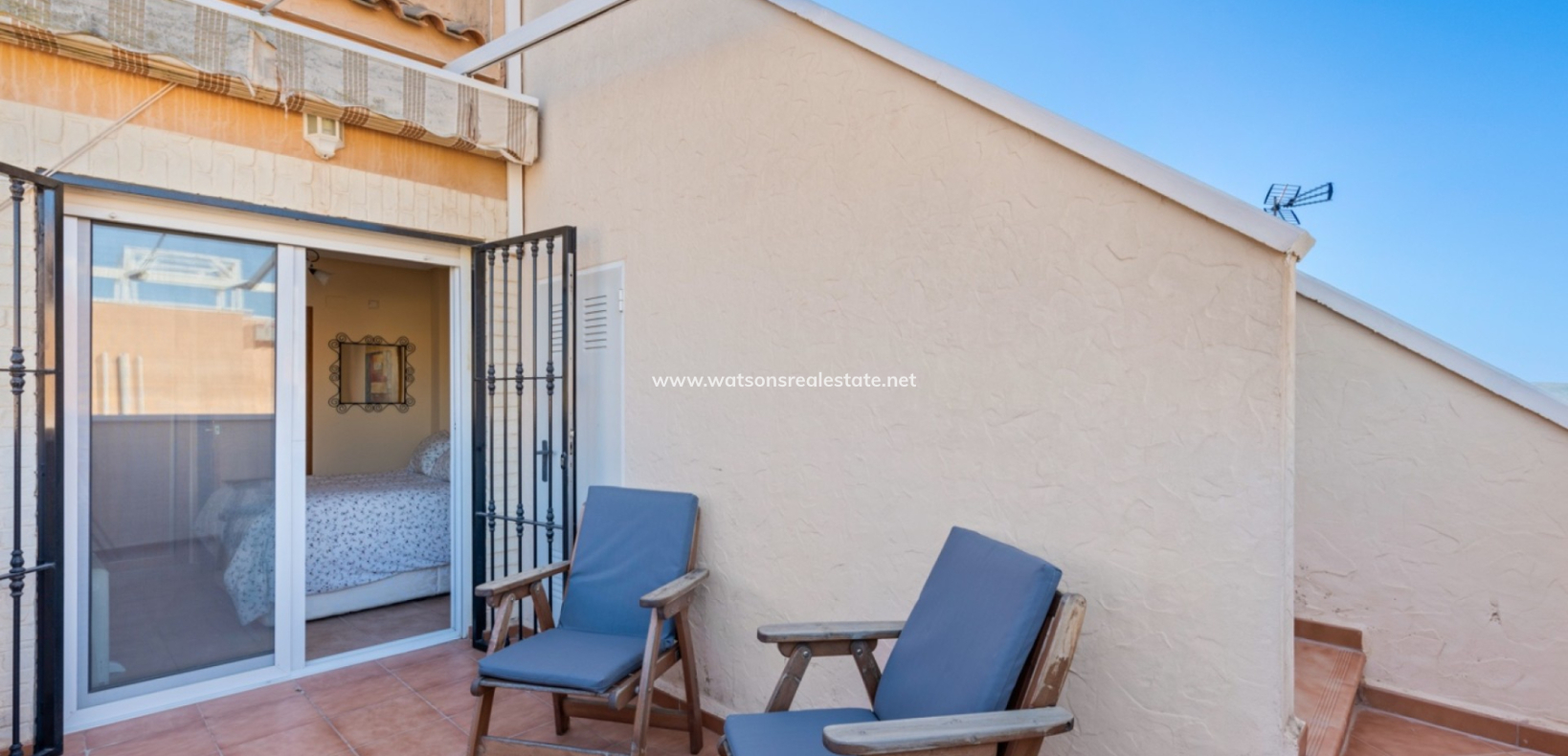 Resale - Semi-Detached - Urb. La Marina