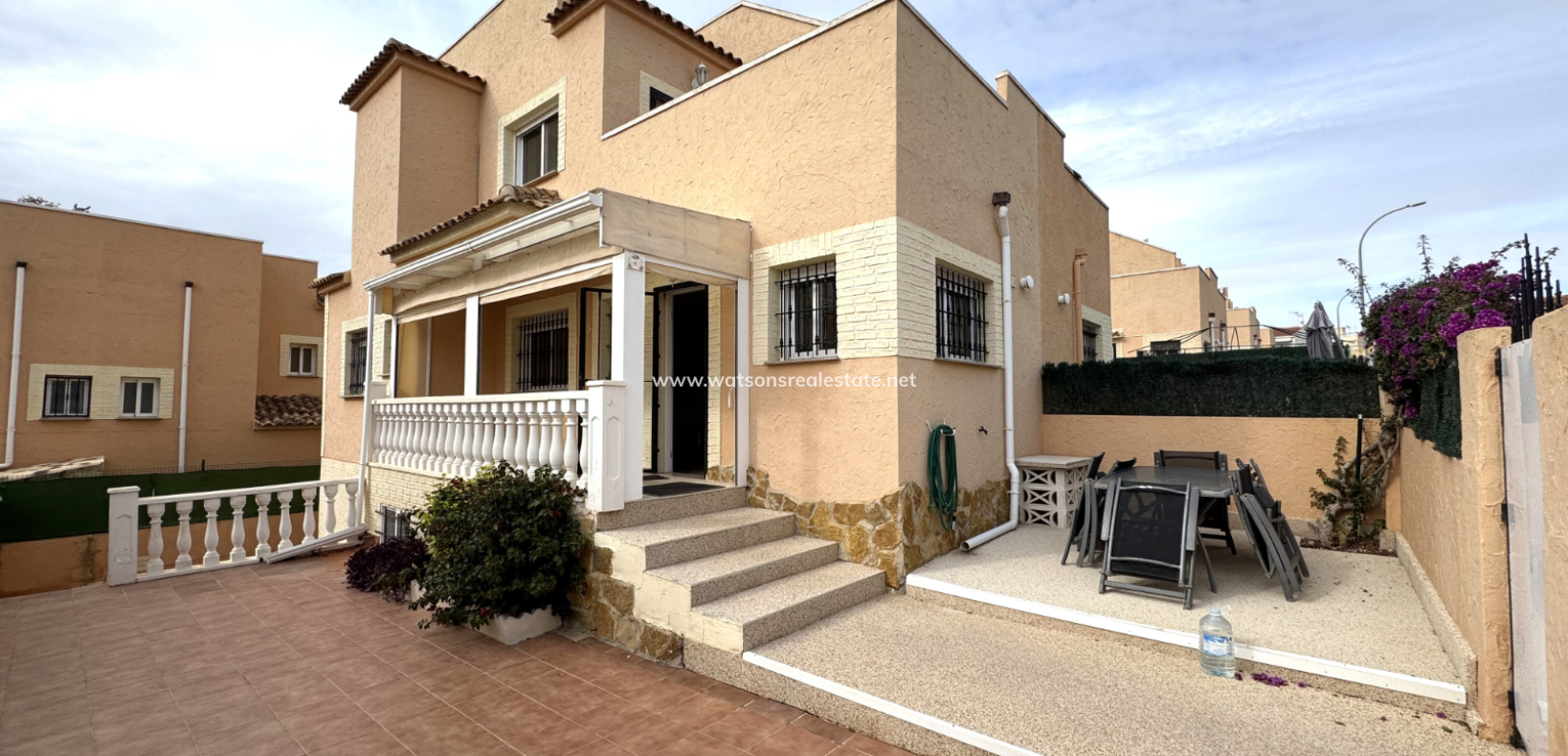 Resale - Semi-Detached - Urb. La Marina