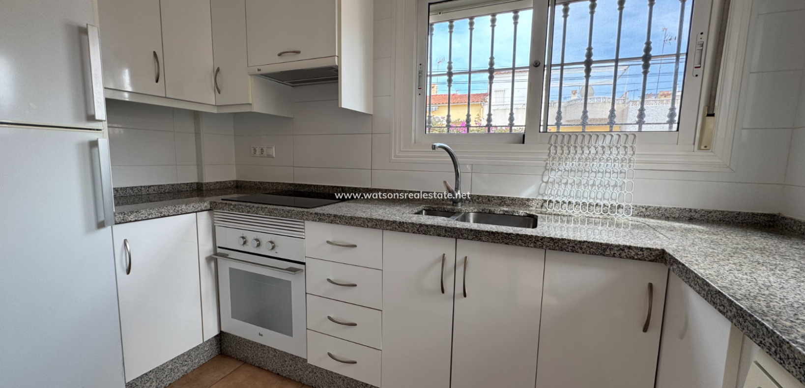 Resale - Semi-Detached - Urb. La Marina