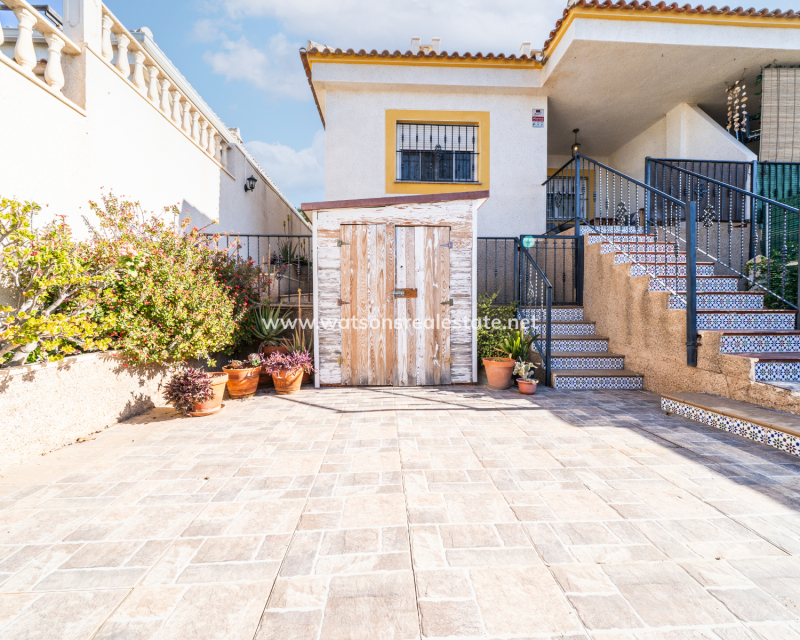 Resale - Semi-Detached - Urb. La Marina