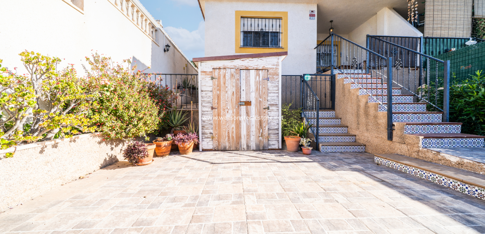 Resale - Semi-Detached - Urb. La Marina