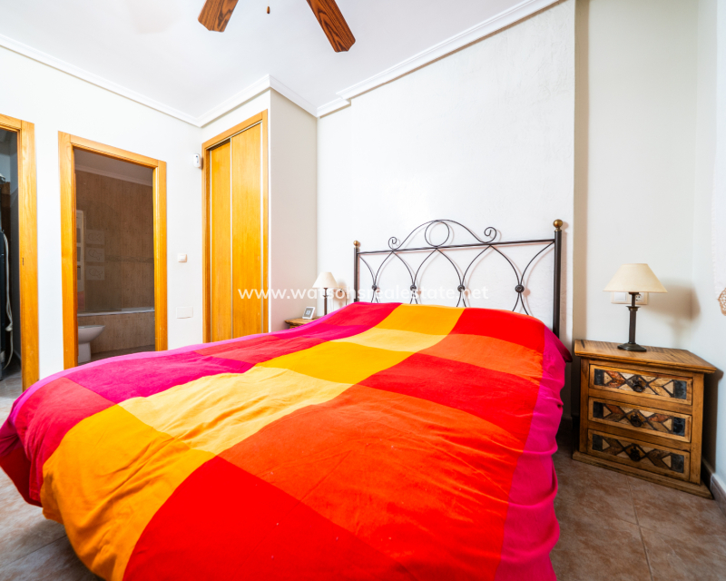 Resale - Semi-Detached - Urb. La Marina