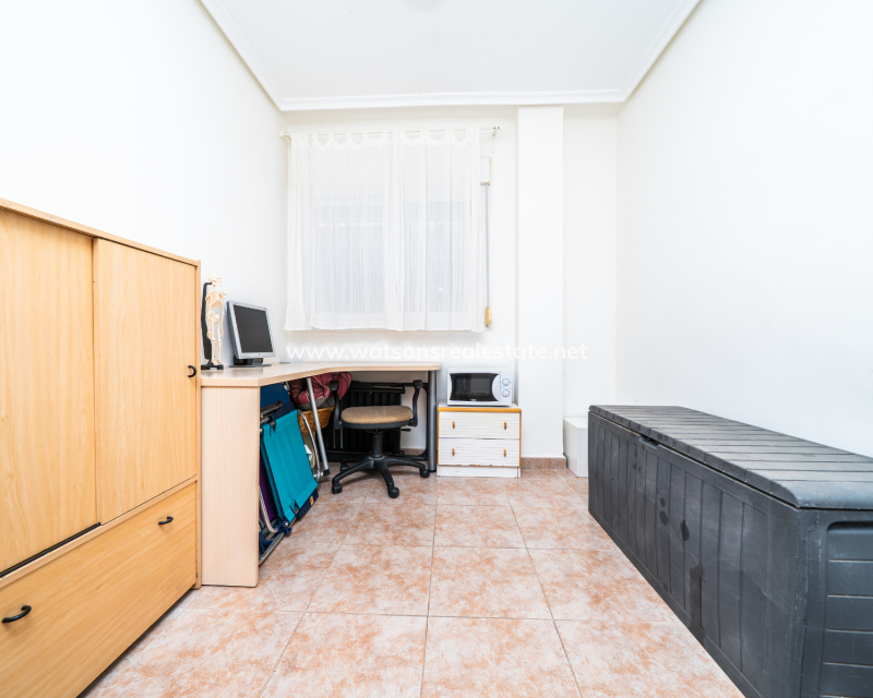 Resale - Semi-Detached - Urb. La Marina