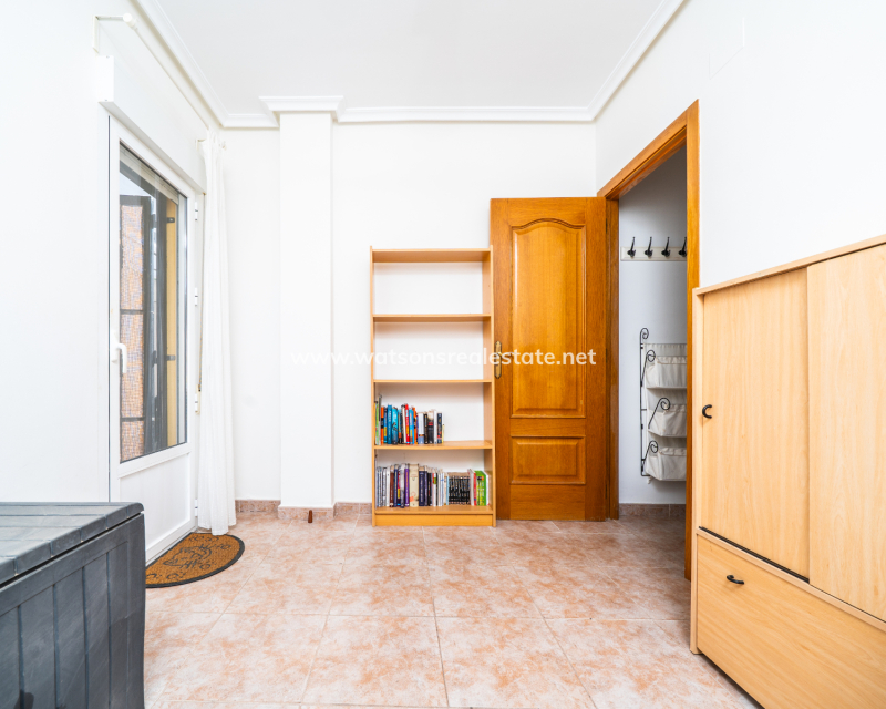 Resale - Semi-Detached - Urb. La Marina
