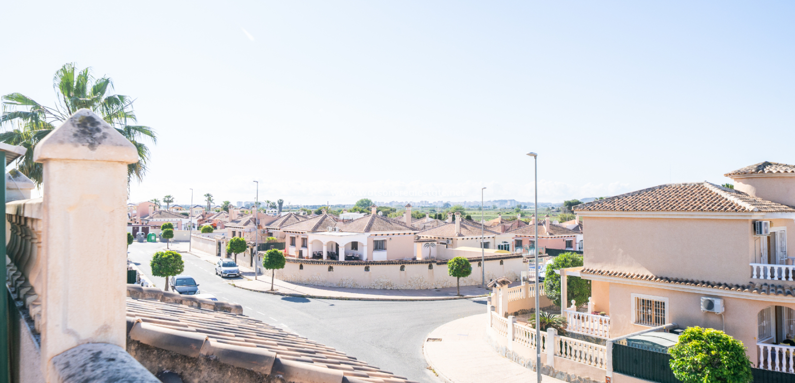 Resale - Semi-Detached - Urb. La Marina