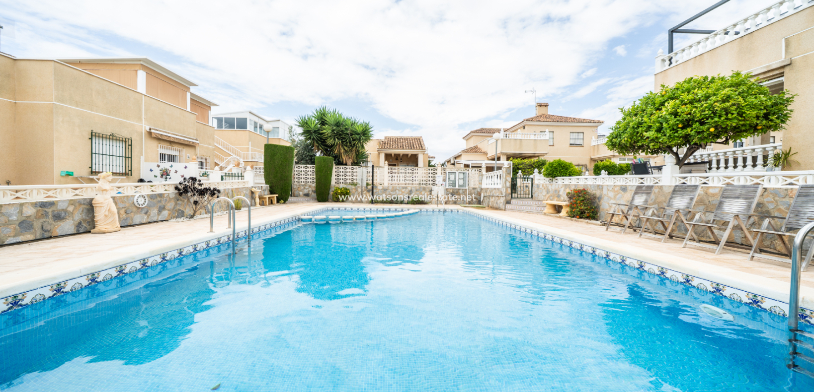 Resale - Semi-Detached - Urb. La Marina