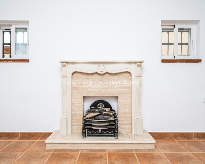 Resale - Semi-Detached - Urb. La Marina