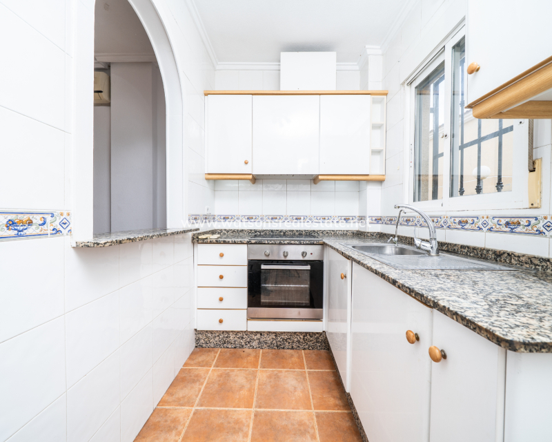 Resale - Semi-Detached - Urb. La Marina