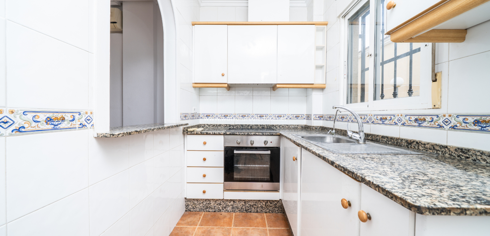 Resale - Semi-Detached - Urb. La Marina