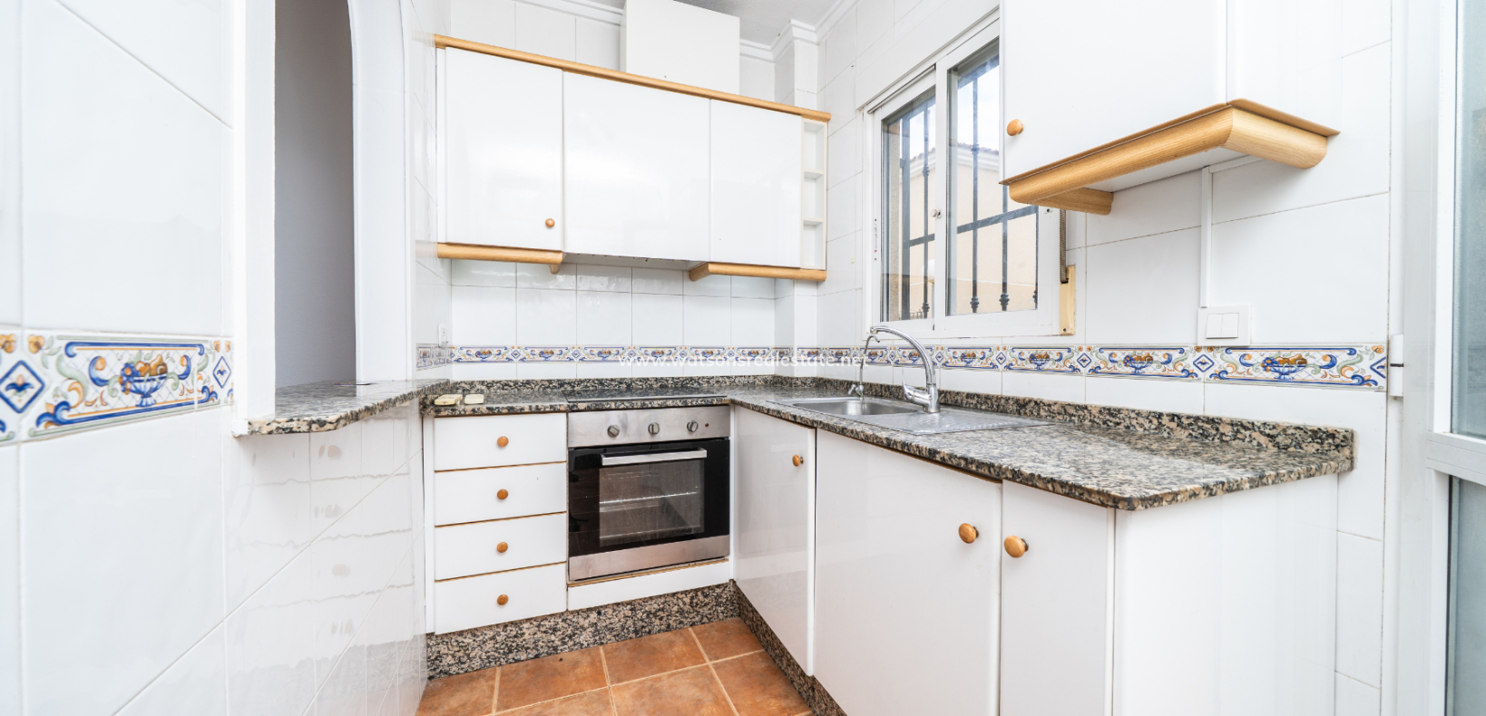 Resale - Semi-Detached - Urb. La Marina