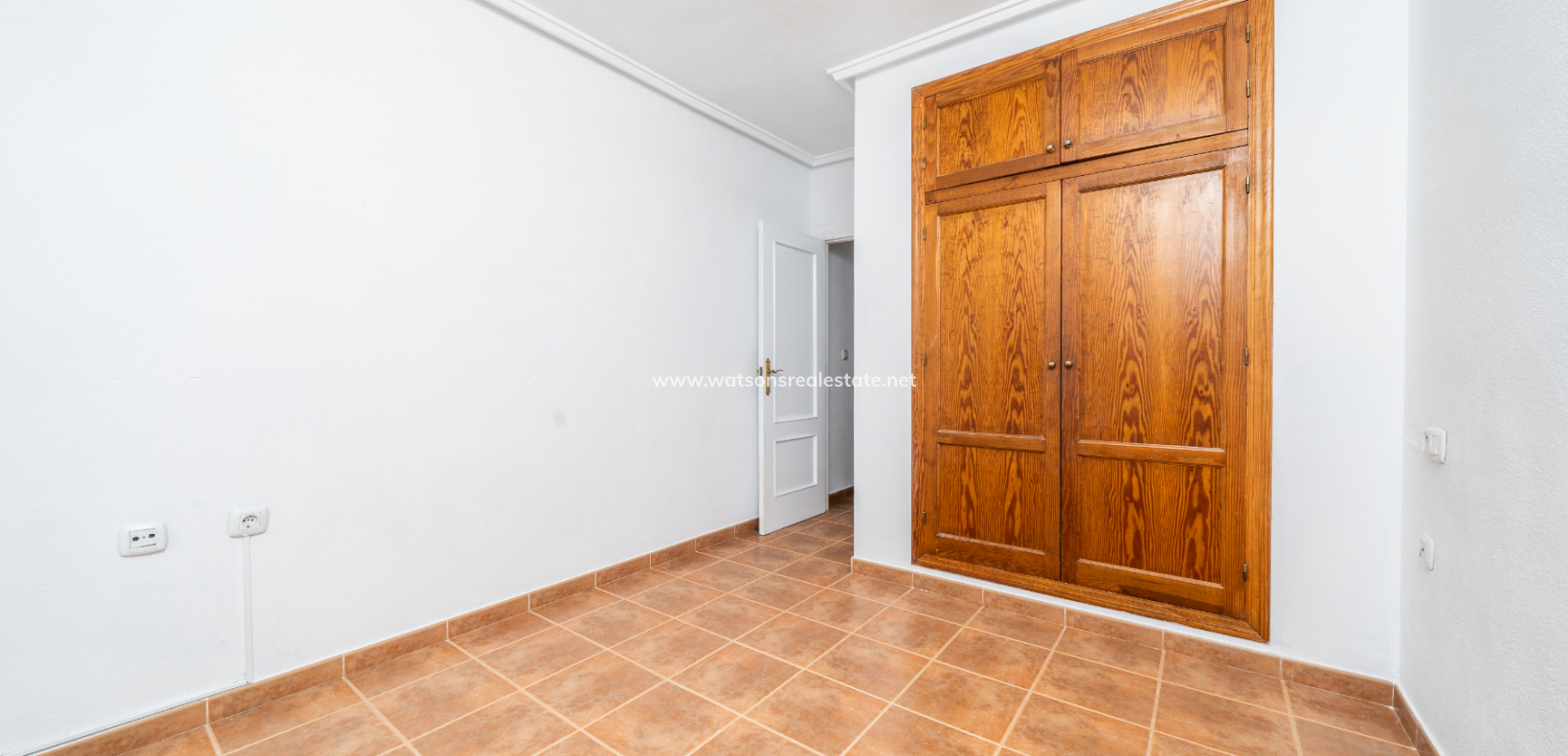 Resale - Semi-Detached - Urb. La Marina