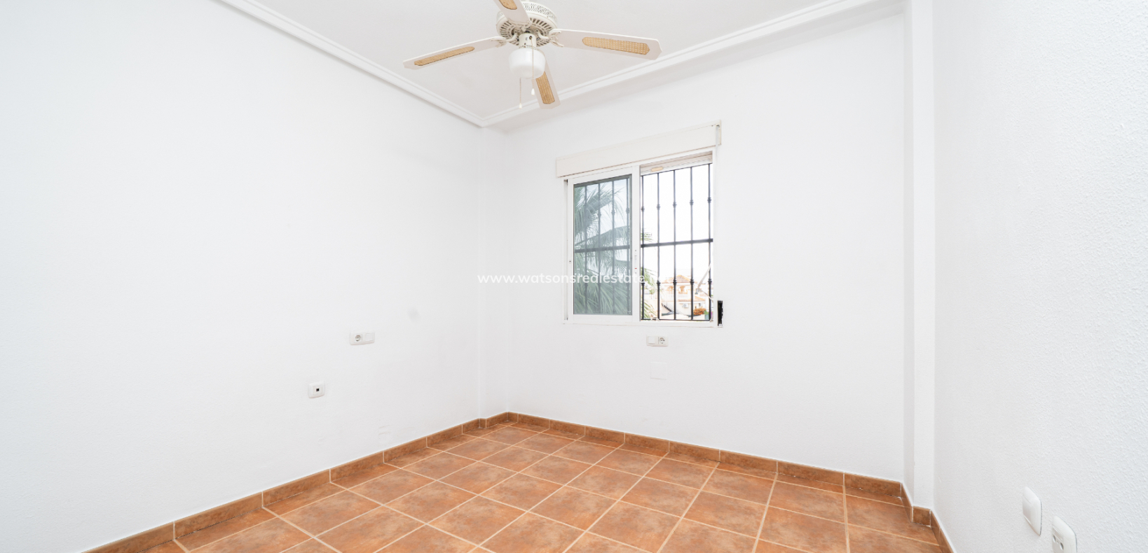 Resale - Semi-Detached - Urb. La Marina