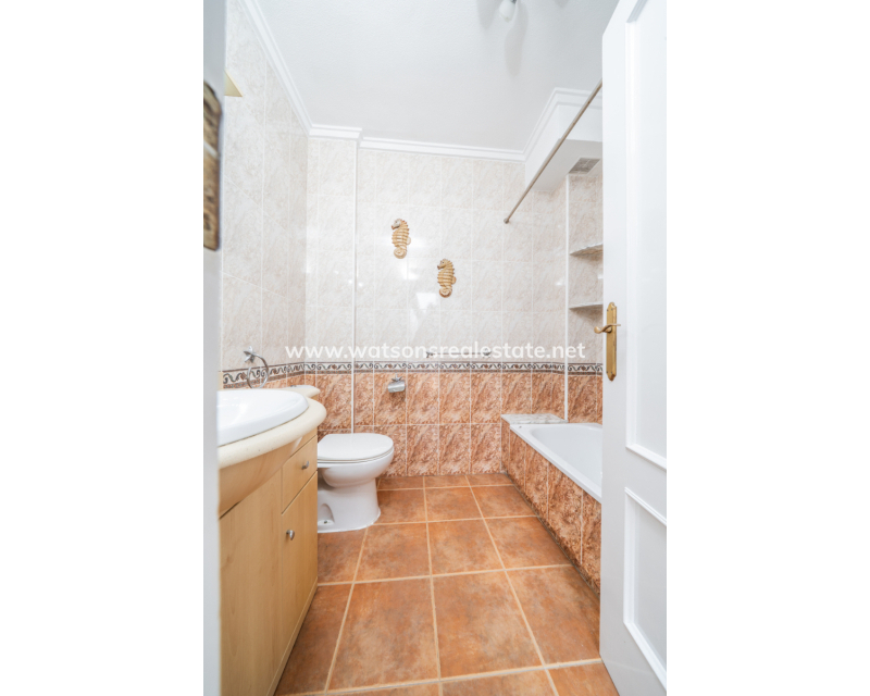 Resale - Semi-Detached - Urb. La Marina