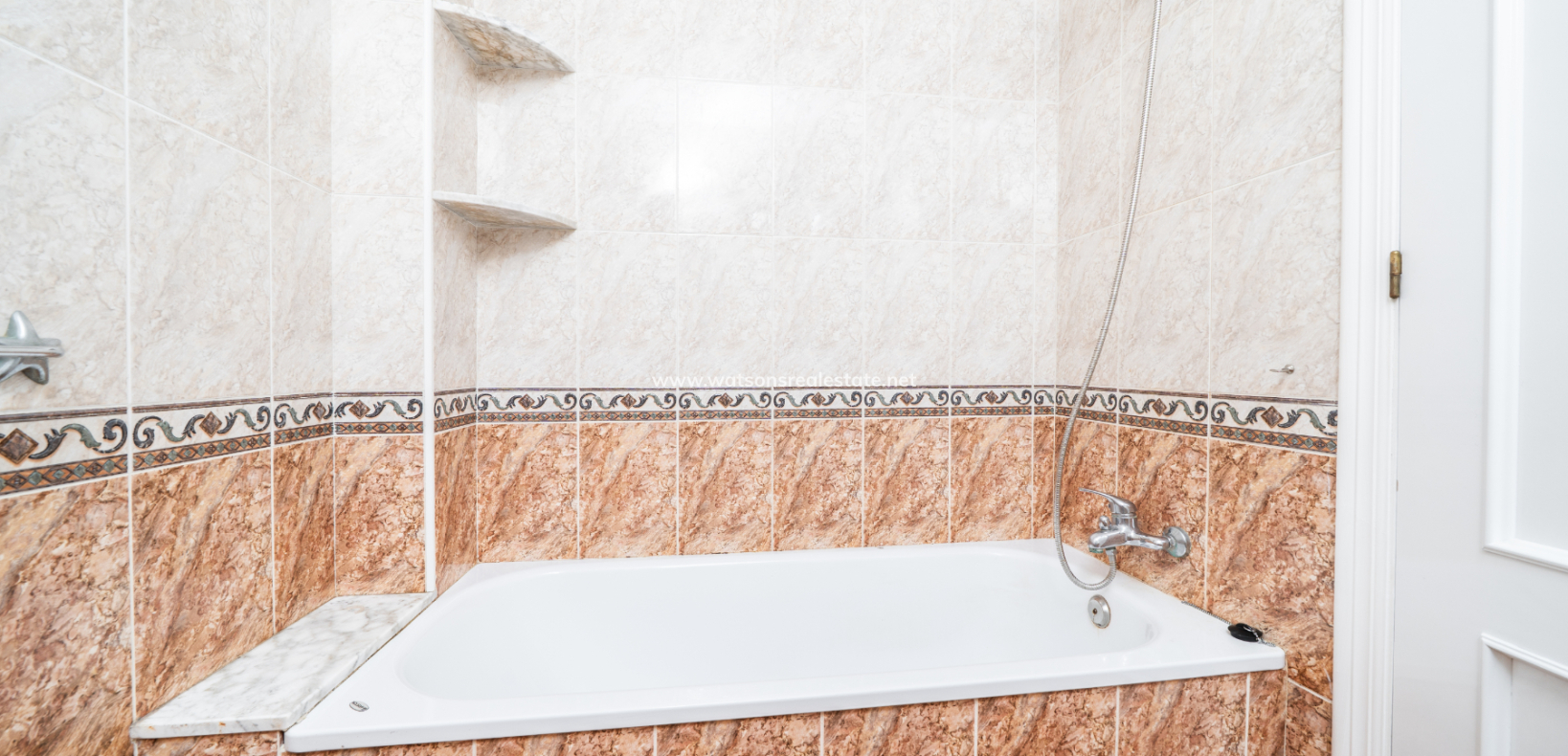 Resale - Semi-Detached - Urb. La Marina