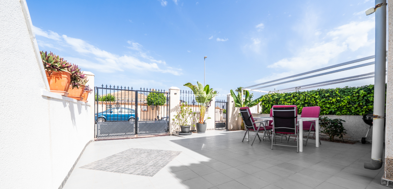 Resale - Semi-Detached - Urb. La Marina