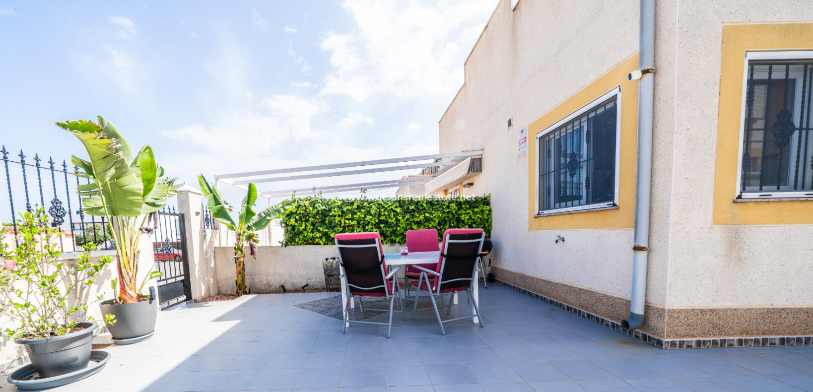 Resale - Semi-Detached - Urb. La Marina
