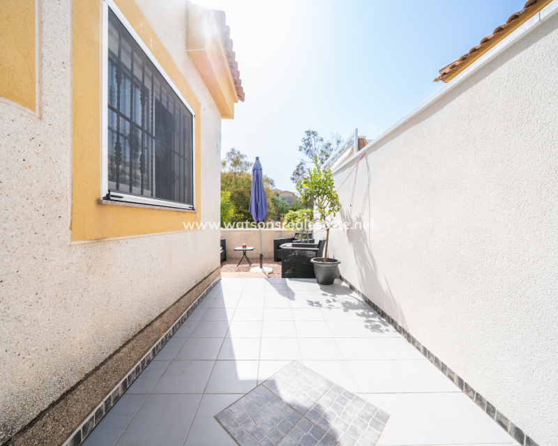 Resale - Semi-Detached - Urb. La Marina