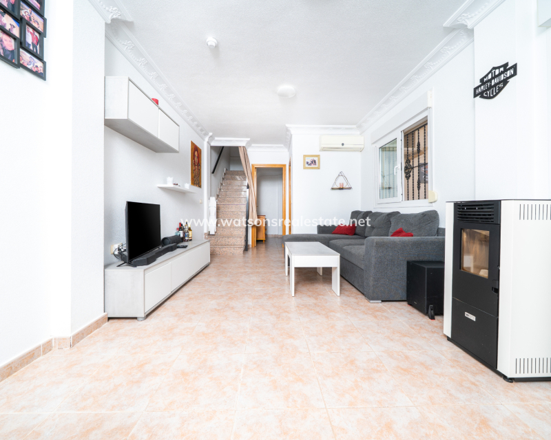 Resale - Semi-Detached - Urb. La Marina