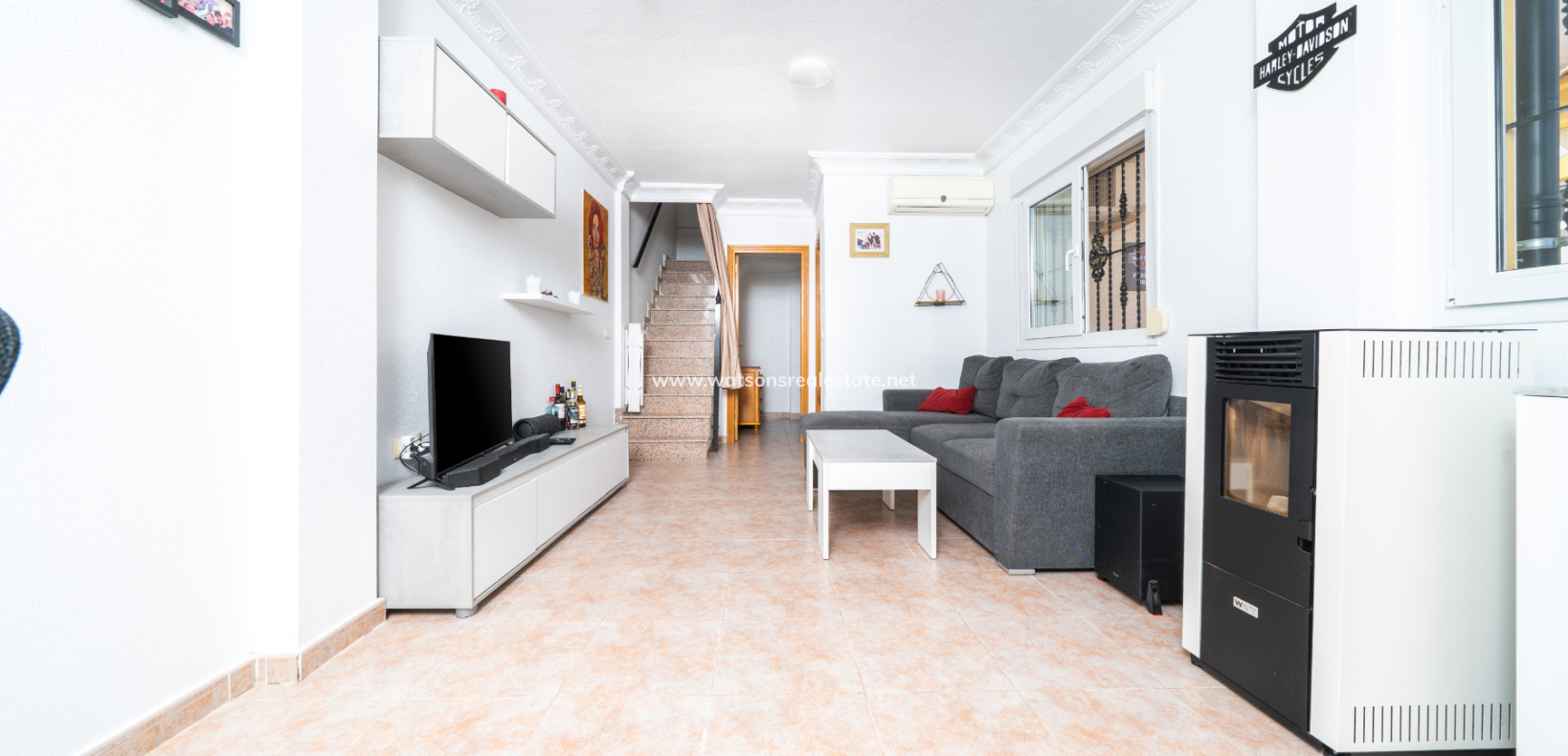 Resale - Semi-Detached - Urb. La Marina