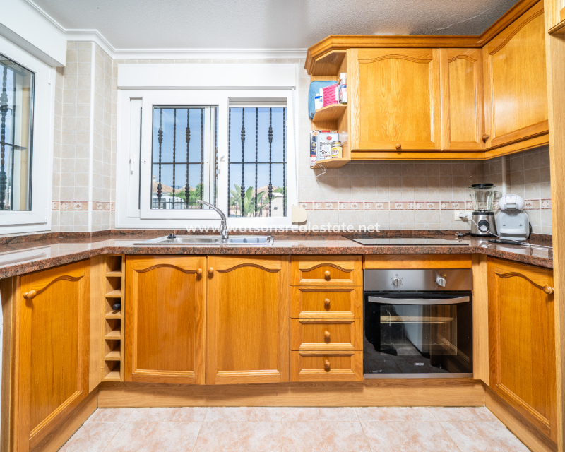 Resale - Semi-Detached - Urb. La Marina