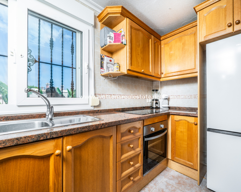 Resale - Semi-Detached - Urb. La Marina