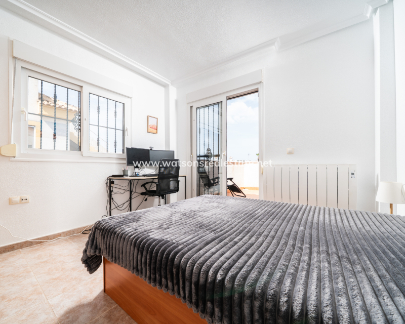 Resale - Semi-Detached - Urb. La Marina