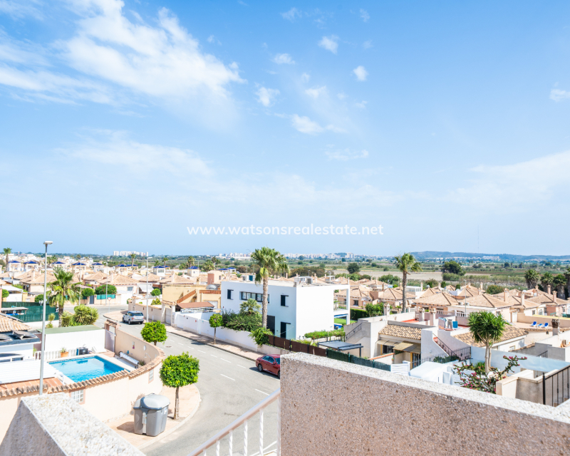 Resale - Semi-Detached - Urb. La Marina