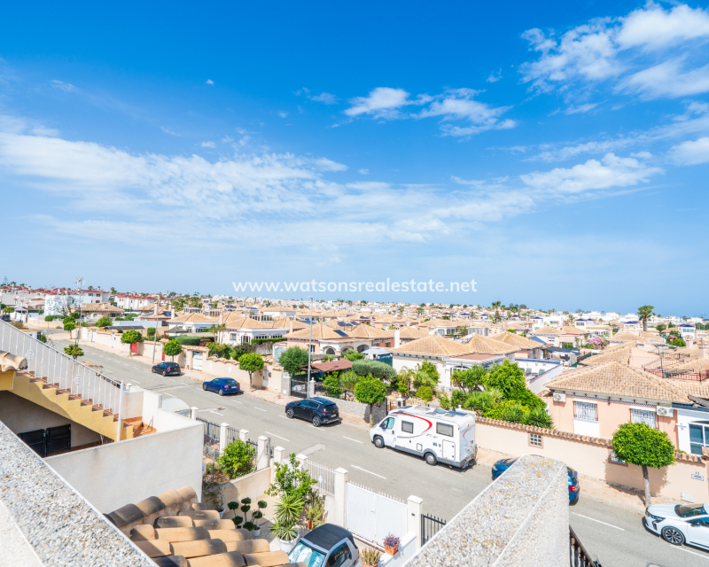 Resale - Semi-Detached - Urb. La Marina