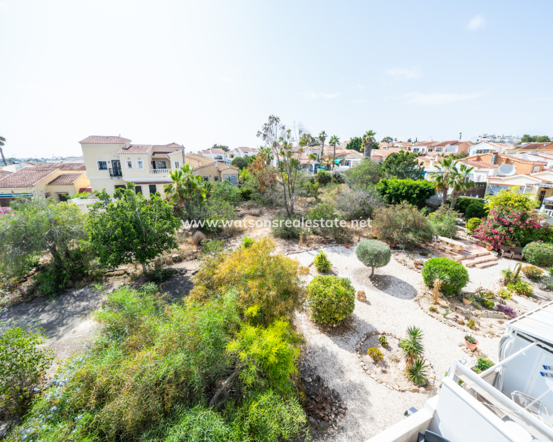 Resale - Semi-Detached - Urb. La Marina