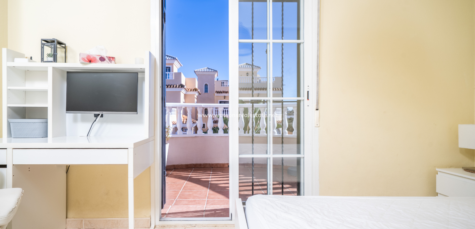 Resale - Semi-Detached - Urb. La Marina