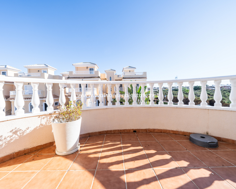 Resale - Semi-Detached - Urb. La Marina