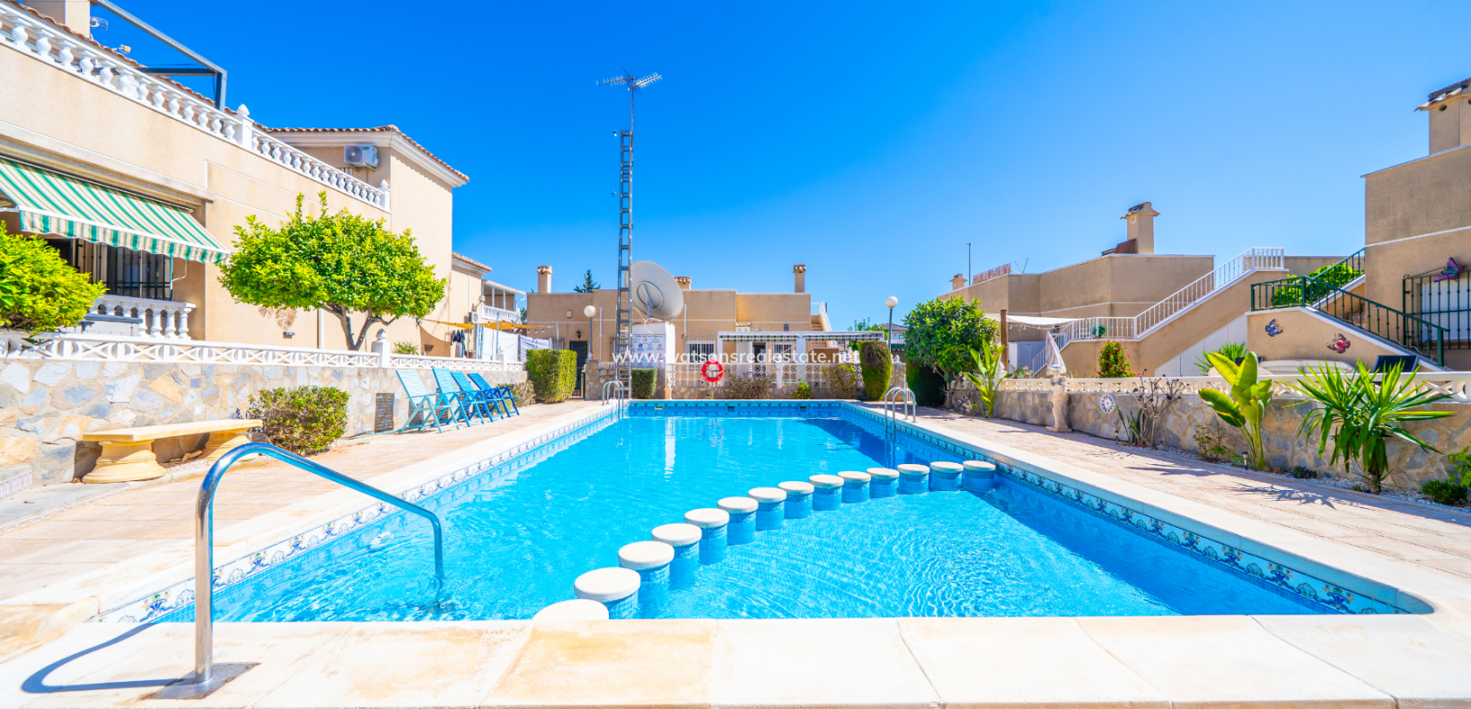 Resale - Semi-Detached - Urb. La Marina
