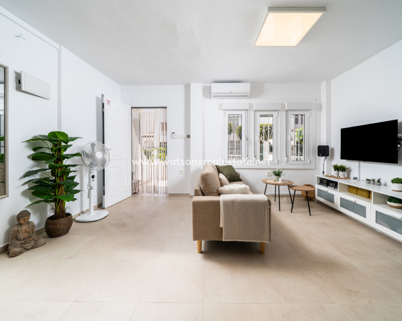 Resale - Terraced - La Mata
