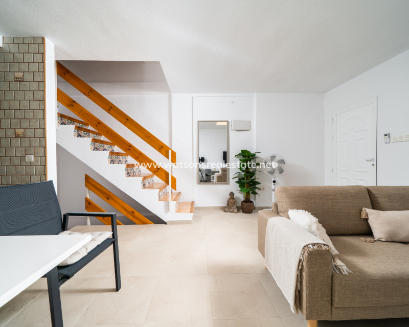 Resale - Terraced - La Mata