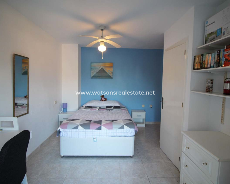 Resale - Terraced - Urb. El Oasis - La Marina