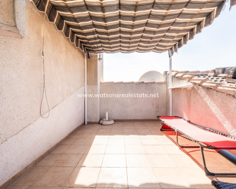 Resale - Terraced - Urb. El Oasis - La Marina