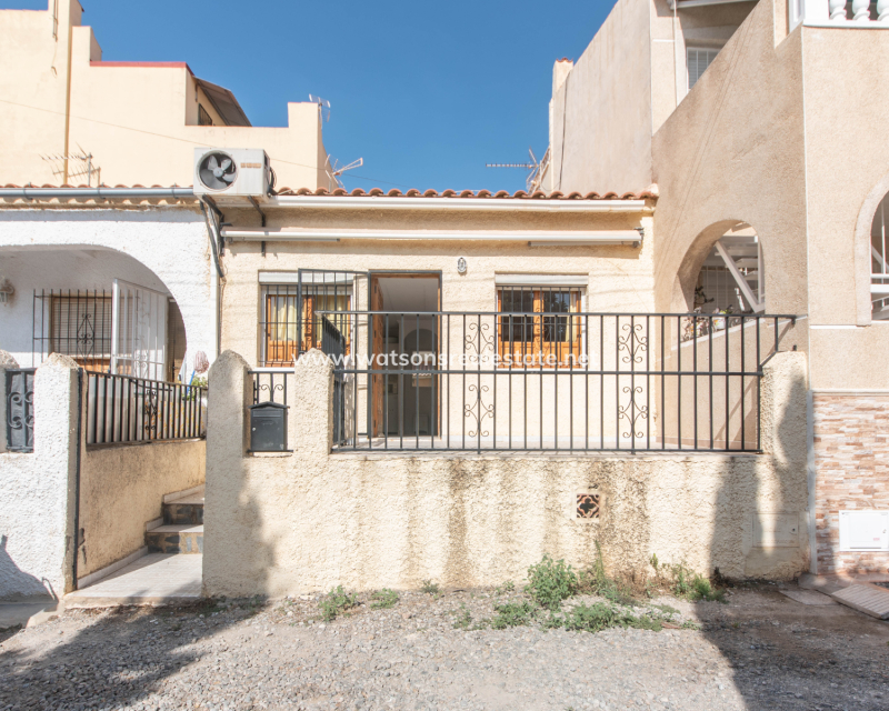 Resale - Terraced - Urb. La Marina