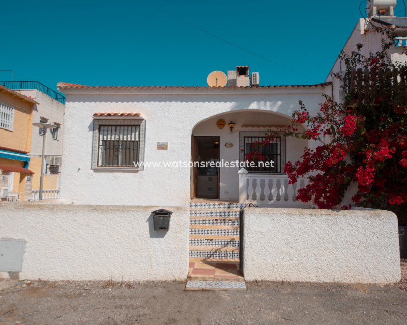 Resale - Terraced - Urb. La Marina