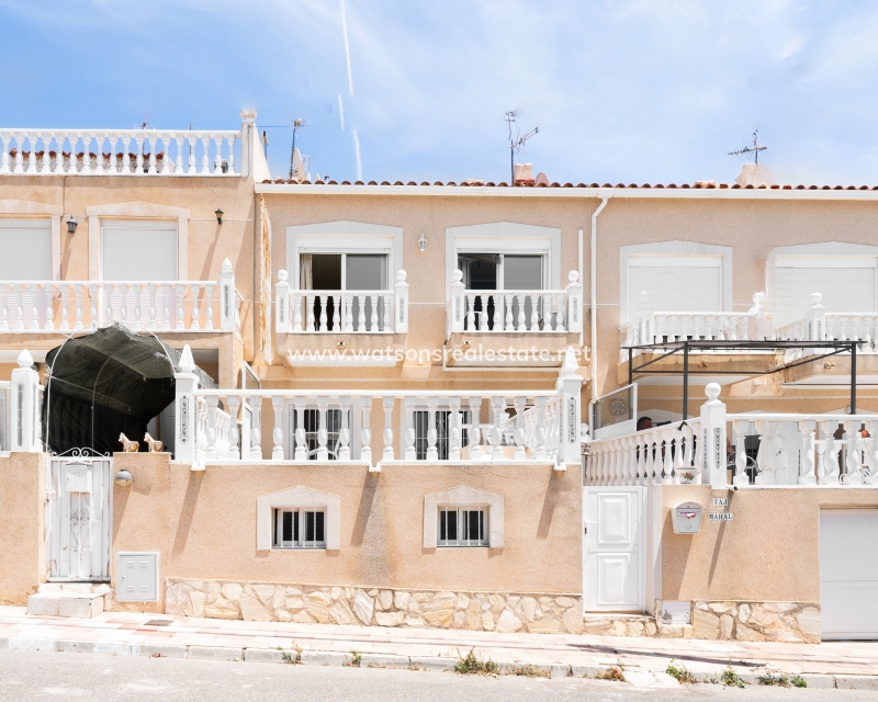 Resale - Terraced - Urb. La Marina