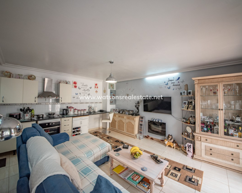 Resale - Terraced - Urb. La Marina