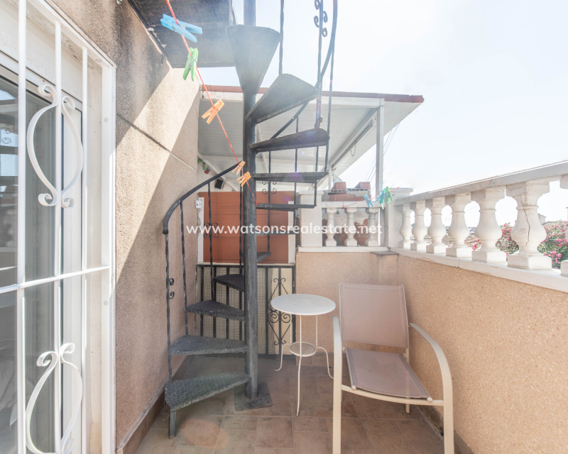 Resale - Terraced - Urb. La Marina