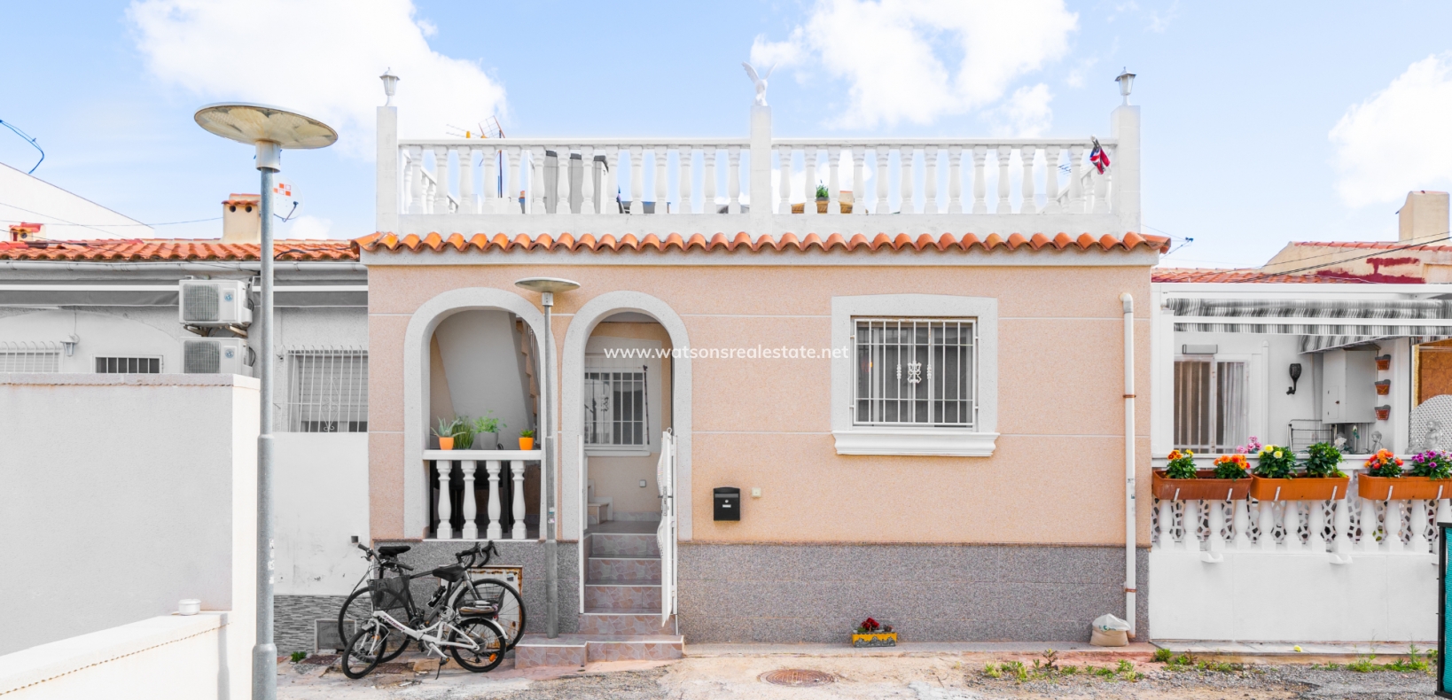 Resale - Terraced - Urb. La Marina