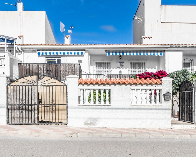 Resale - Terraced - Urb. La Marina