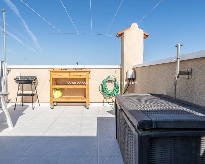 Resale - Terraced - Urb. La Marina